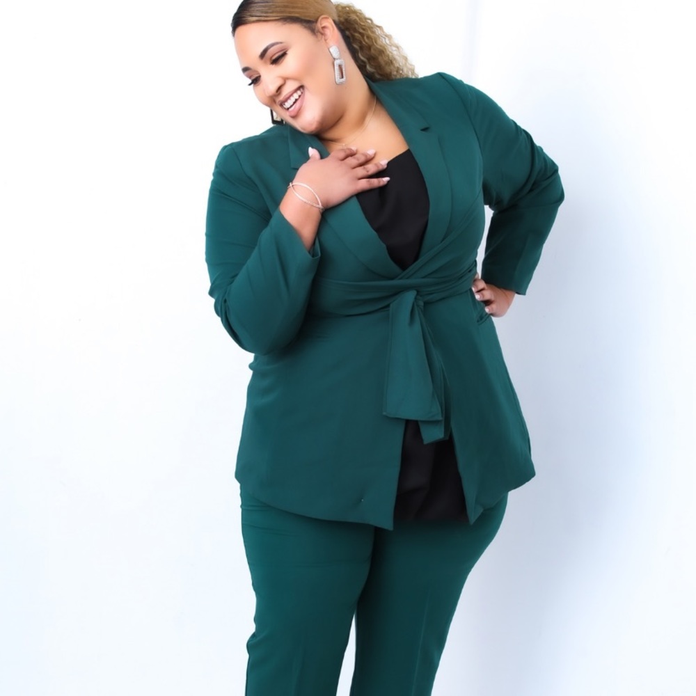 Green pant suit by Eloquii, size 24. - Picture 3 of 3